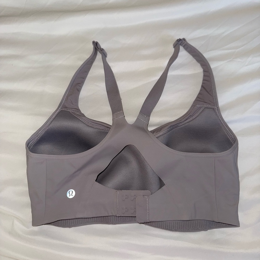 Lululemon In Alignment Straight-Strap Bra - Picture 4 of 7